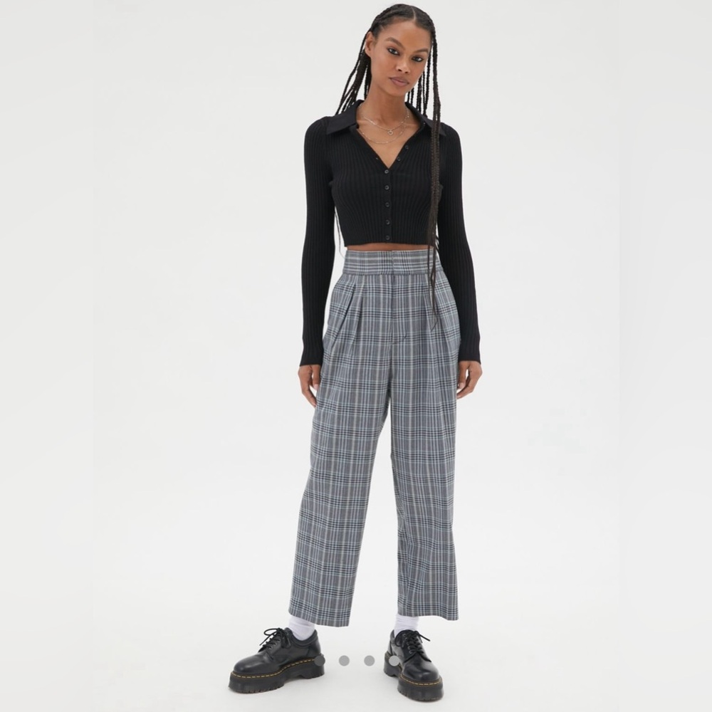 UO Paige Pleated Cropped Trouser Pant